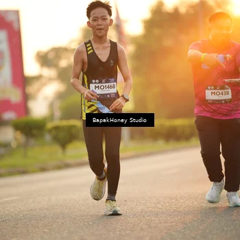 Runner Photo 7675104