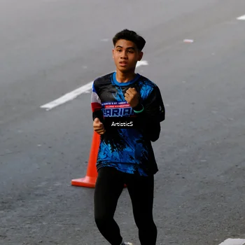 Runner Photo 7675105