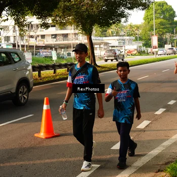 Runner Photo 7675122