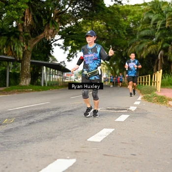 Runner Photo 7675133