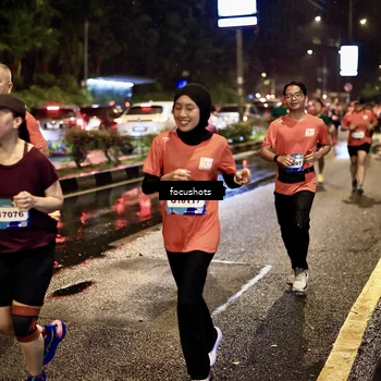 Runner Photo 7675137
