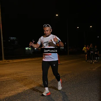 Runner Photo 7675139