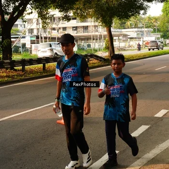 Runner Photo 7675140