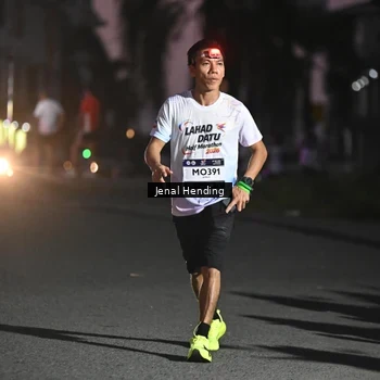 Runner Photo 7675151