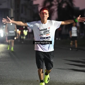 Runner Photo 7675154