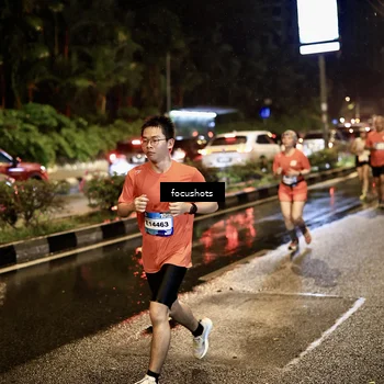 Runner Photo 7675158