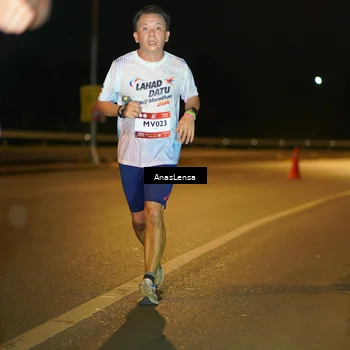 Runner Photo 7675160