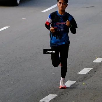 Runner Photo 7675162