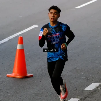 Runner Photo 7675171