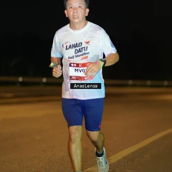 Runner Photo 7675180
