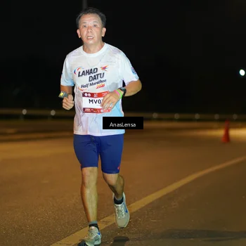 Runner Photo 7675182