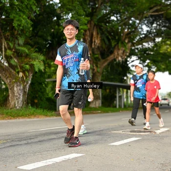 Runner Photo 7675186