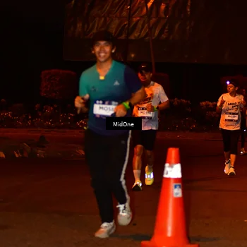 Runner Photo 7675190