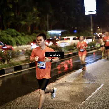 Runner Photo 7675192