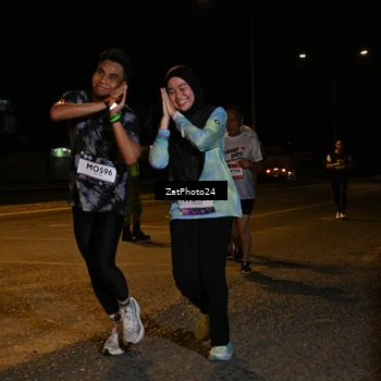 Runner Photo 7675218