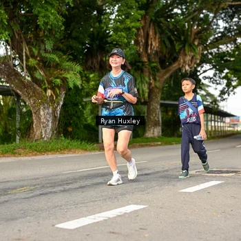 Runner Photo 7675221