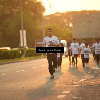 Runner Photo 7675230