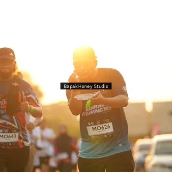 Runner Photo 7675241