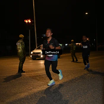 Runner Photo 7675250