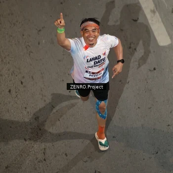 Runner Photo 7675258
