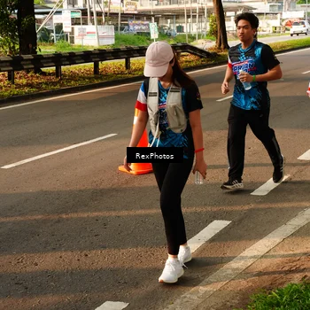 Runner Photo 7675266