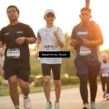 Runner Photo 7675267