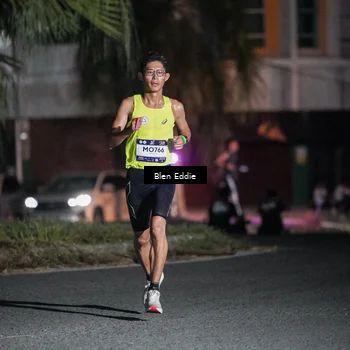 Runner Photo 7675268