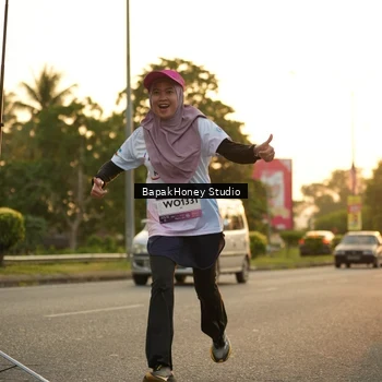 Runner Photo 7675278