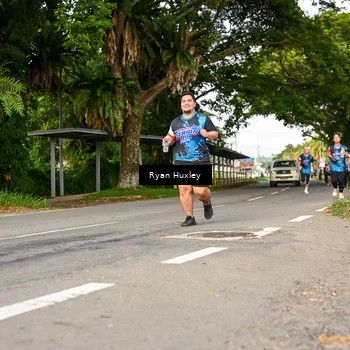 Runner Photo 7675285
