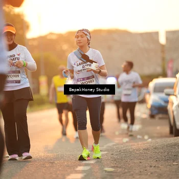 Runner Photo 7675286