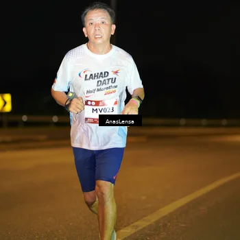 Runner Photo 7675298