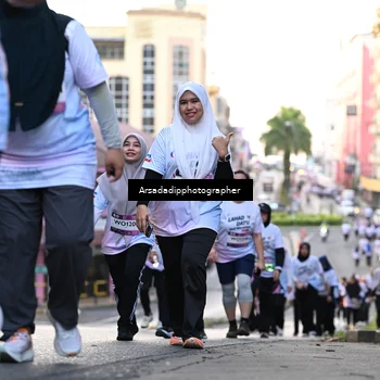 Runner Photo 7675301