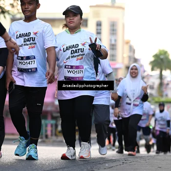 Runner Photo 7675307