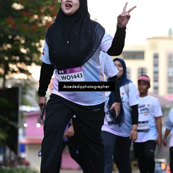 Runner Photo 7675311