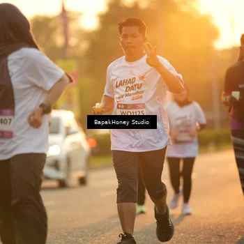 Runner Photo 7675312