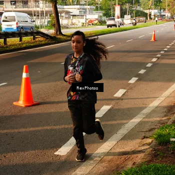 Runner Photo 7675315