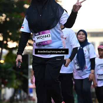 Runner Photo 7675319