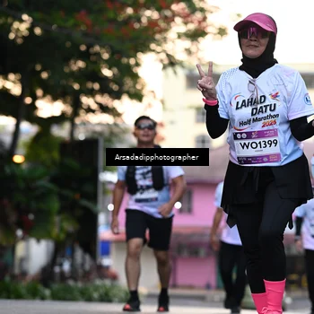 Runner Photo 7675332