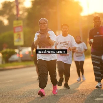 Runner Photo 7675338