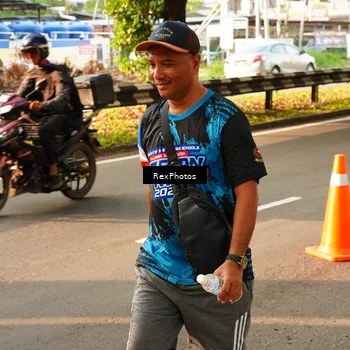 Runner Photo 7675351