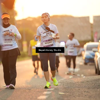 Runner Photo 7675364