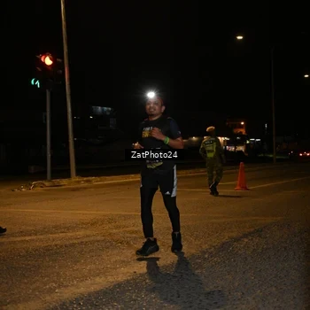 Runner Photo 7675366