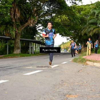 Runner Photo 7675367