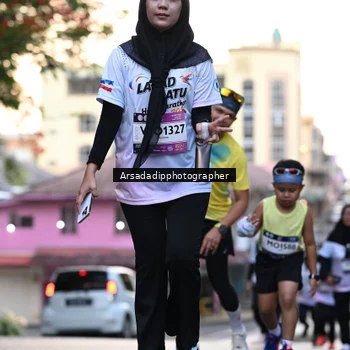 Runner Photo 7675383