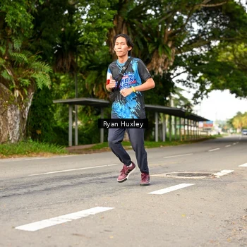 Runner Photo 7675392