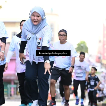 Runner Photo 7675399