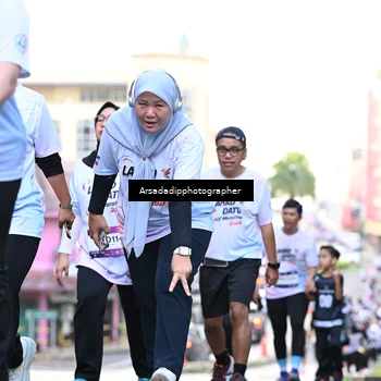 Runner Photo 7675412