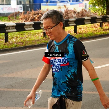 Runner Photo 7675423