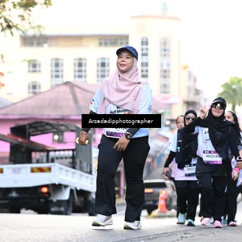 Runner Photo 7675424