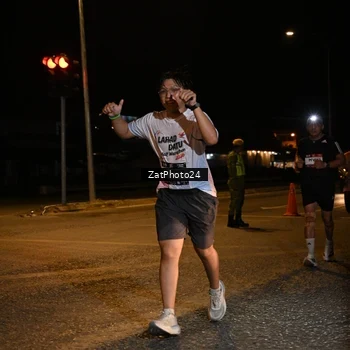 Runner Photo 7675446